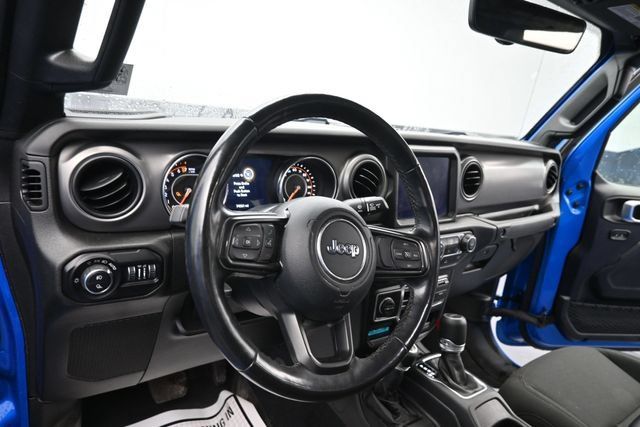 Used 2021 Jeep Gladiator Sport AWD/4WD image 12