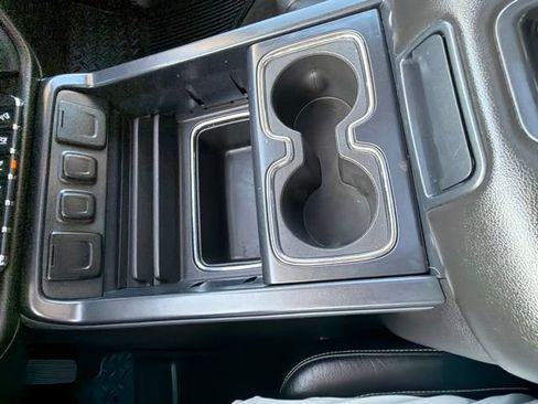 Used 2015 Chevrolet Silverado 1500 LTZ Z71 w/ LTZ Plus Package AWD/4WD image 28