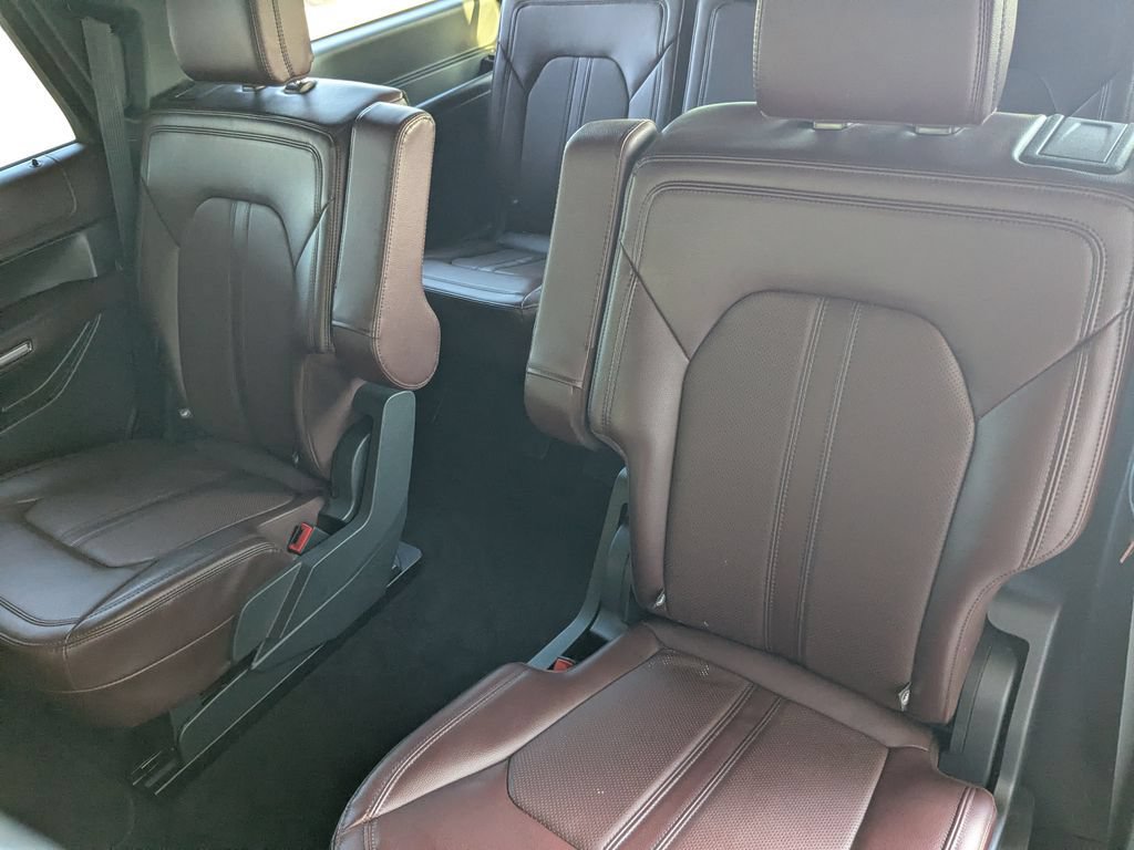 Used 2023 Ford Expedition Limited AWD/4WD image 28