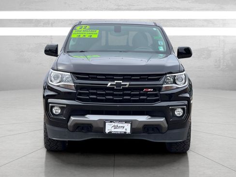 Used 2022 Chevrolet Colorado Z71 w/ Z71 Midnight Edition image 3
