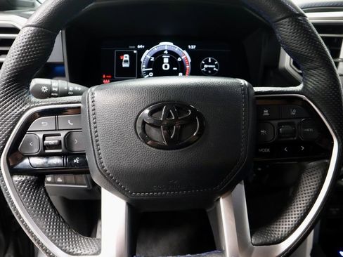 Used 2024 Toyota Tundra Platinum AWD/4WD image 32