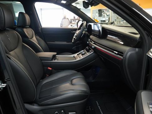 Used 2024 Hyundai Palisade Calligraphy image 36