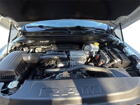 Used 2022 RAM 1500 Laramie image 12