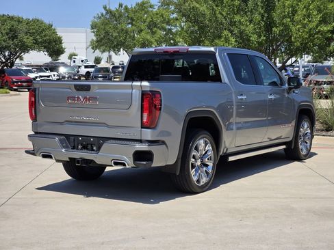 Used 2024 GMC Sierra 1500 Denali AWD/4WD image 4