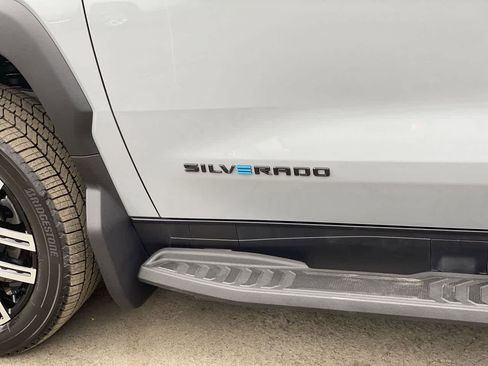 Used 2026 Chevrolet Silverado EV W/T w/ LPO, Utility Wall Package AWD/4WD image 10