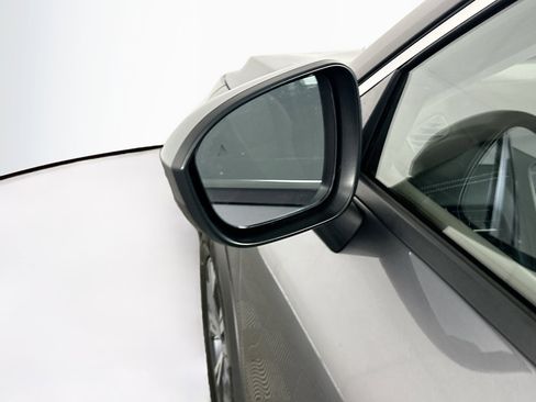 Used 2023 Nissan Rogue SV FWD image 16