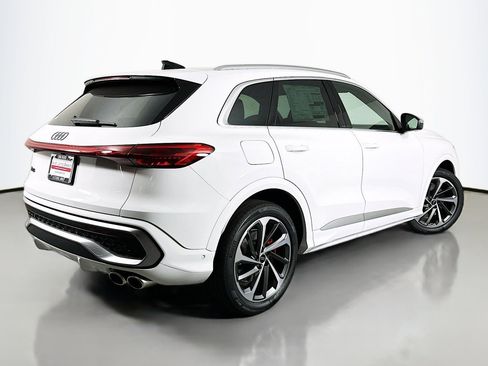 New 2025 Audi SQ5 Premium image 13
