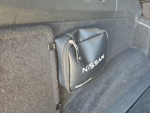 Used 2023 Nissan Rogue SV FWD image 15