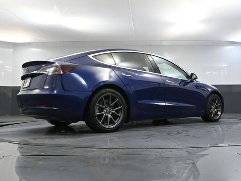 Used 2018 Tesla Model 3 Long Range image 48