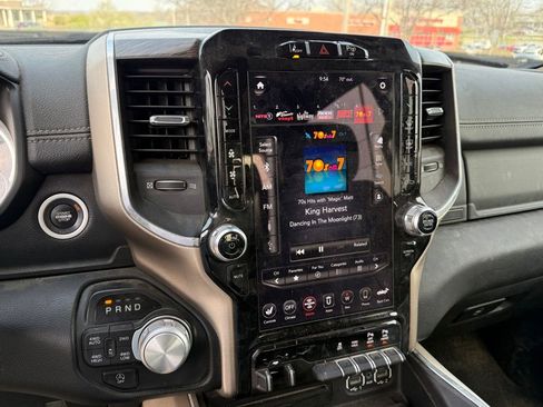 Used 2019 RAM 1500 Laramie image 18