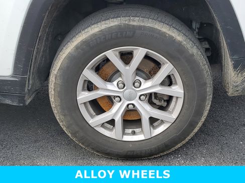 Used 2022 Jeep Grand Cherokee L Limited image 9