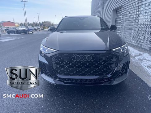 New 2025 Audi RS Q8 performance image 32