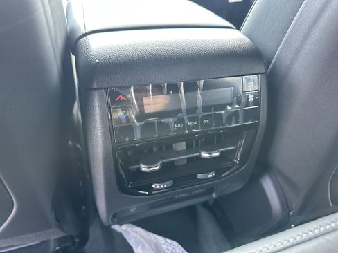 New 2025 Jeep Grand Cherokee L Altitude image 27