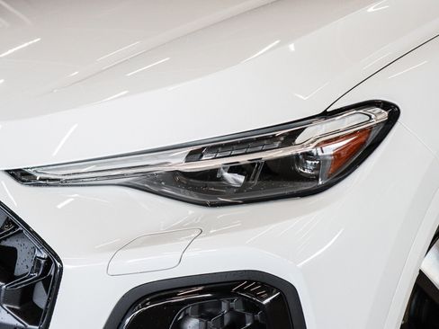 New 2025 Audi SQ5 Premium Plus image 28