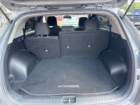 Used 2018 Kia Sportage LX FWD image 15
