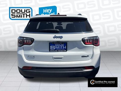 Certified 2024 Jeep Compass Latitude AWD/4WD image 30