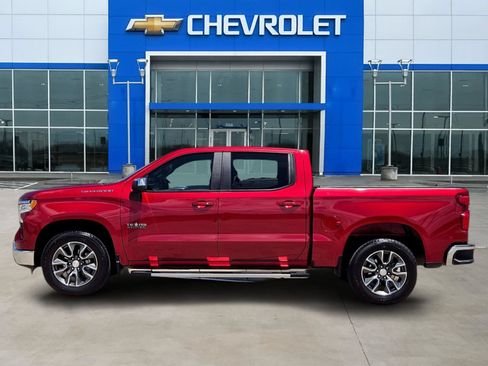 Used 2024 Chevrolet Silverado 1500 LT RWD image 3