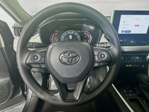 Used 2023 Toyota RAV4 XLE w/ Convenience Package FWD image 15