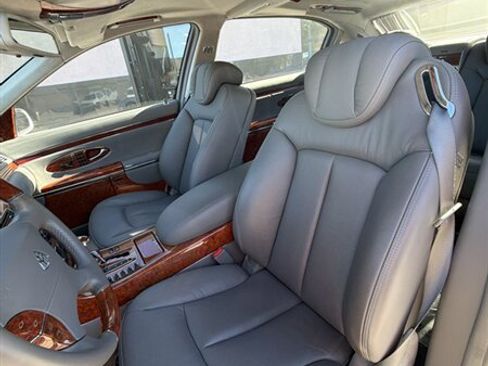 Used 2005 Maybach 62 image 8