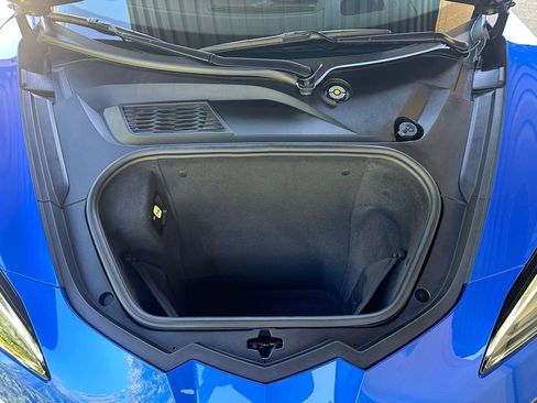 Used 2020 Chevrolet Corvette Stingray Preferred Cpe w/ 2LT Preferred Equipment Group RWD image 23