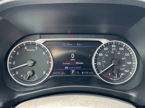 Used 2024 Nissan Sentra SV FWD image 38