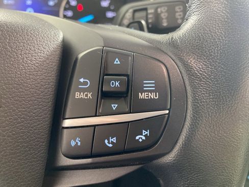 Used 2020 Ford Explorer XLT w/ Equipment Group 202A image 11