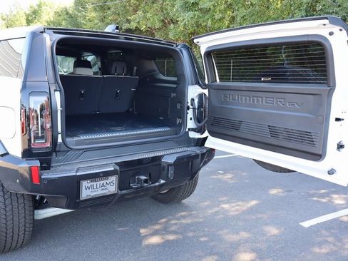 New 2026 GMC Hummer EV SUV AWD/4WD image 8