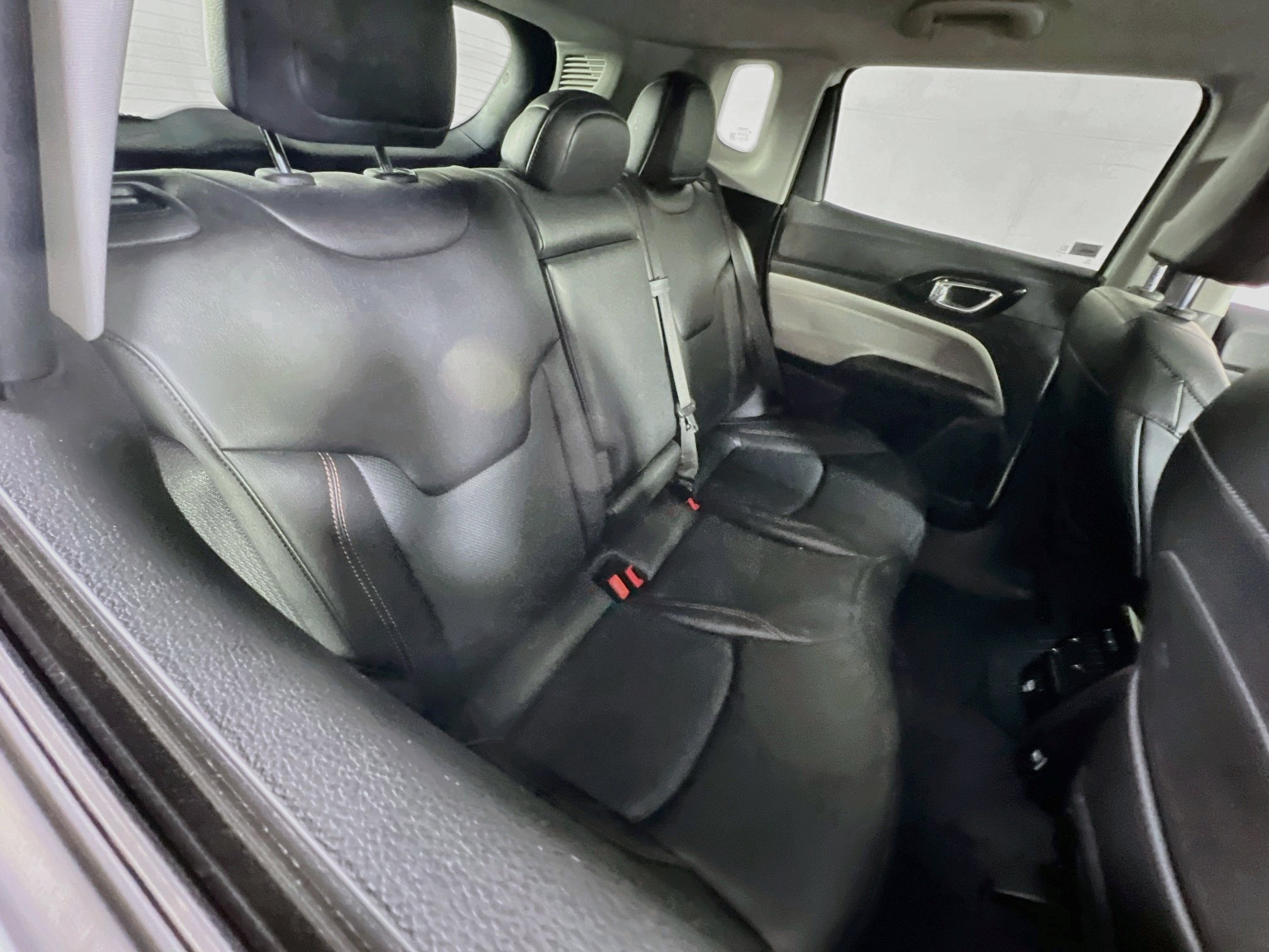 Used 2022 Jeep Compass Limited AWD/4WD image 24