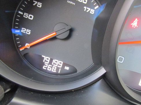 Used 2020 Porsche Macan S image 42