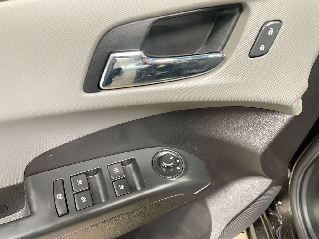 Used 2015 Chevrolet Sonic LT w/ Wheels and Fog Lamp Package FWD image 19
