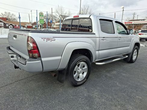 Used 2010 Toyota Tacoma PreRunner image 5