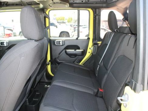 Used 2023 Jeep Wrangler Unlimited w/ Cold Weather Group AWD/4WD image 33