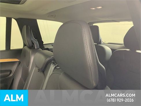 Used 2024 Volvo XC90 B6 Plus image 28