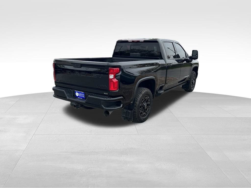 Used 2024 Chevrolet Silverado 3500 High Country w/ Technology Package AWD/4WD image 7
