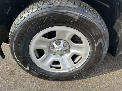 Used 2022 RAM 1500 Tradesman w/ Level 1 Safety Group image 10