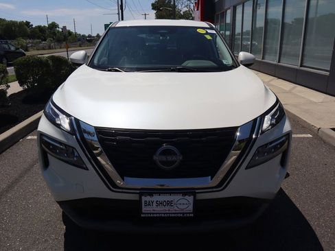 Certified 2023 Nissan Rogue SV image 5