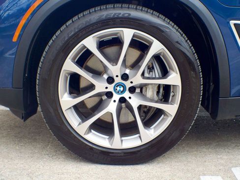 Used 2022 BMW X5 xDrive45e image 59