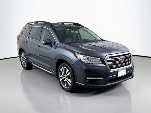 Used 2019 Subaru Ascent Limited w/ Popular Package #2 AWD/4WD image 3