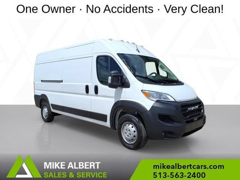 Used 2023 RAM ProMaster 2500 FWD image 1