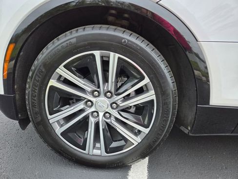 Used 2024 Cadillac Lyriq Luxury AWD/4WD image 12