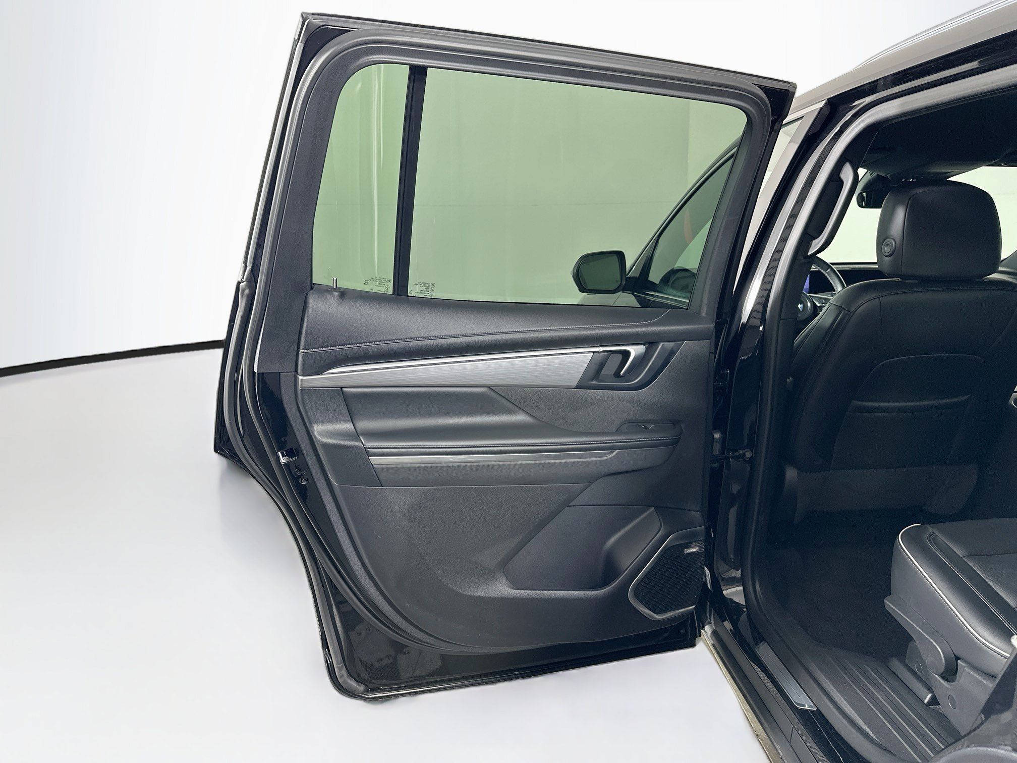 Used 2025 Buick Enclave Preferred FWD image 26