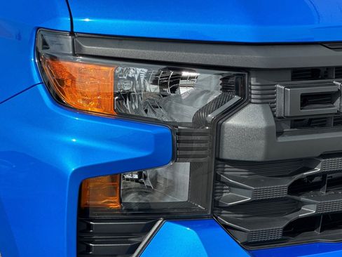 New 2025 Chevrolet Silverado 1500 Custom image 30