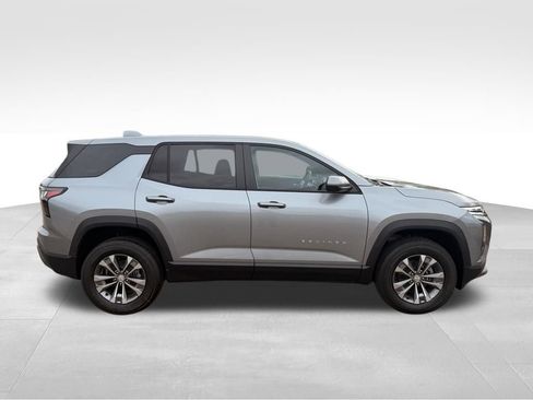 New 2026 Chevrolet Equinox LT FWD image 8