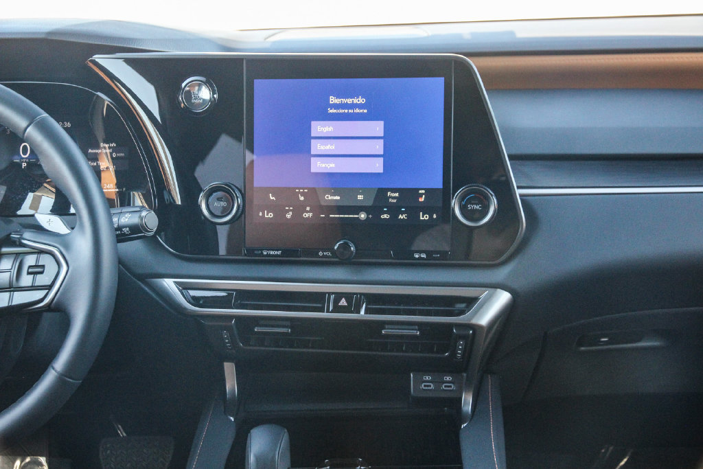 Certified 2025 Lexus RX 350 FWD w/ Accessory Package image 14