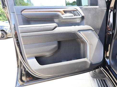 Used 2024 Chevrolet Silverado 2500 High Country w/ High Country Premium Package AWD/4WD image 12