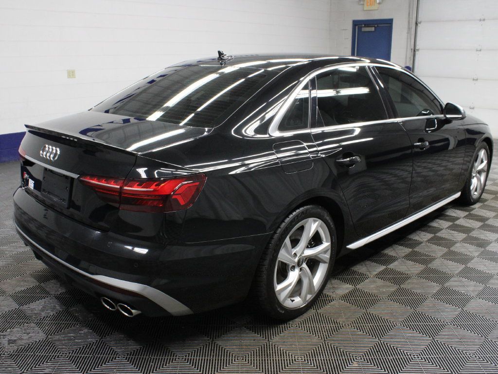 Used 2022 Audi S4 Premium Plus w/ Premium Plus Package AWD/4WD image 3