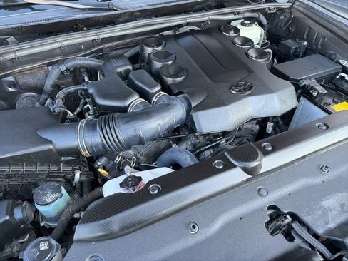 Used 2022 Toyota 4Runner SR5 Premium image 26