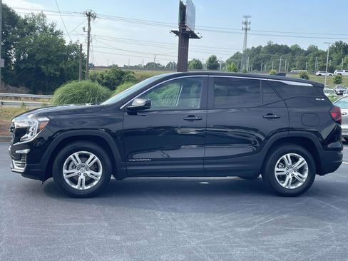 Used 2024 GMC Terrain SLE FWD image 4