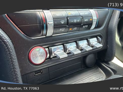 Used 2019 Ford Mustang GT w/ Equipment Group 301A RWD image 38