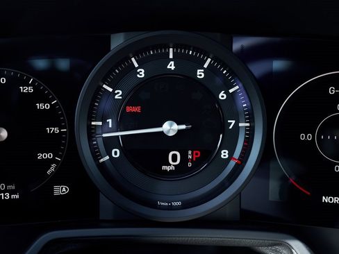 Used 2024 Porsche 911 Carrera 4S w/ Premium Package image 56